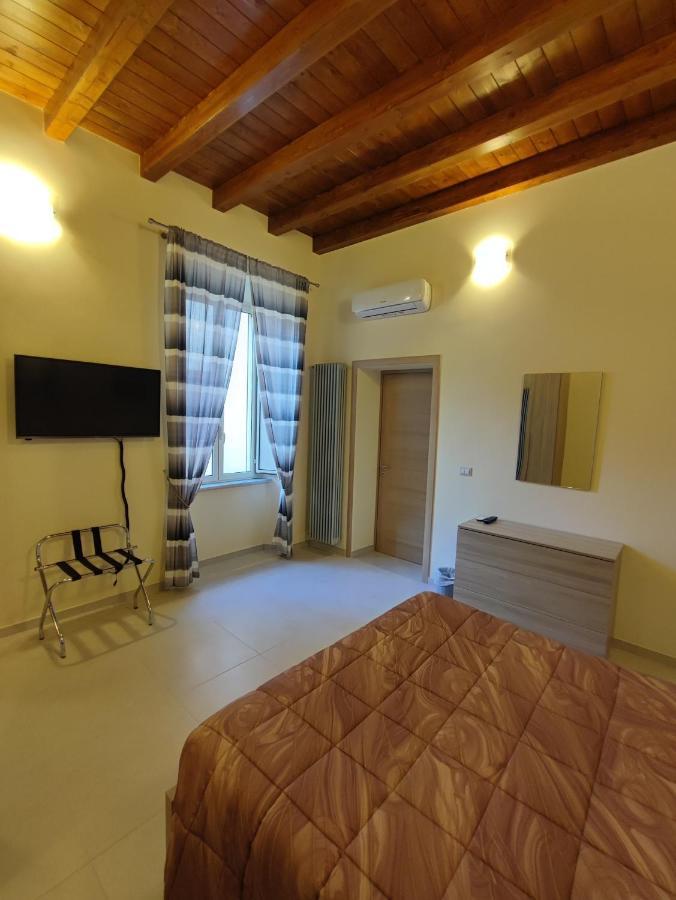 In Centro Rooms And Apartments Isola di Liri Esterno foto