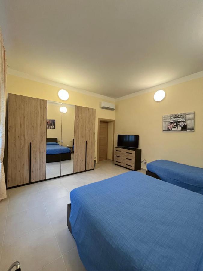 In Centro Rooms And Apartments Isola di Liri Esterno foto